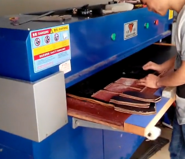 Leather Coupe machin